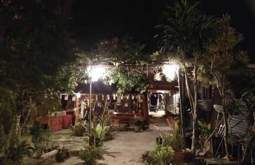 Teluk Nipah Hotel | Nazri Nipah Camp Pangkor