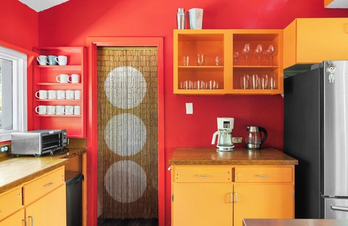 Durham Haus | nDuke Forest Escape 3BR, 6 Beds, Huge Back Patio!