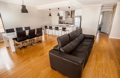 Clare Villa | Neagles Retreat Villa 2 - 2 bedrooms