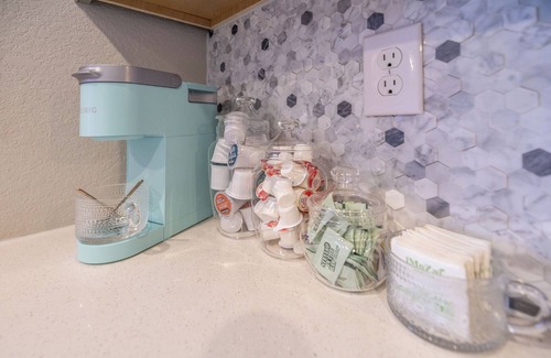 Commerce City Haus | Near Airport: Game Room, Mini Golf, Cowboy Pool, Smart TVs & Air Purifiers