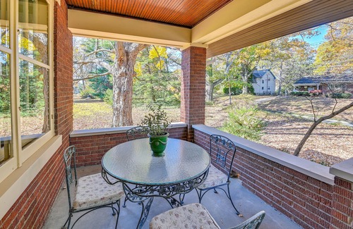 Roselawn Finance Haus | Near Downtown Cincinnati: Peaceful Retreat!