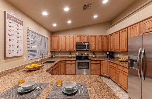 East Mesa Haus | Near Golf & Trails, Htd POOL, Spa, Putt Green, Fire Pit, Patio TV, Poker & Pool Tables
