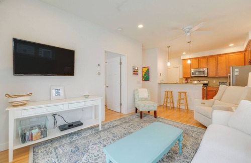 Back Cove Haus | Near Portland Trails: Walkable Apartment w/ Deck