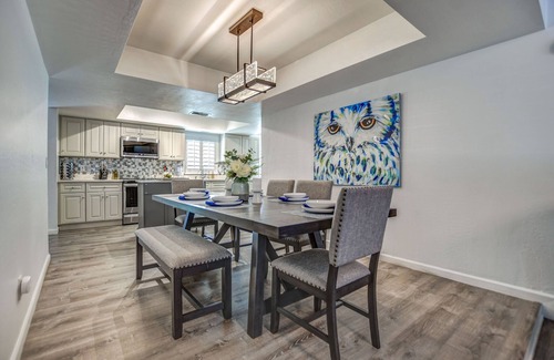 Paradise Valley Village Haus | Near Scottsdale IMPRESSIVE 4bd room home large lot with temp controlled pool