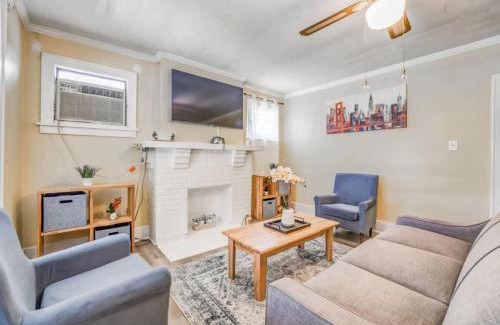 Vollintine-Evergreen Haus | Near Shopping & Dining- Magic in Midtown- Unit A