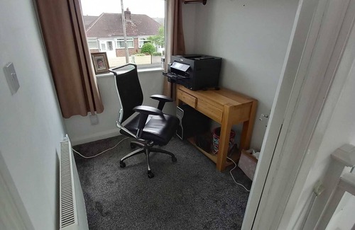 Cheltenham Haus | Neighbouring Cotswolds 2 bed + office room house