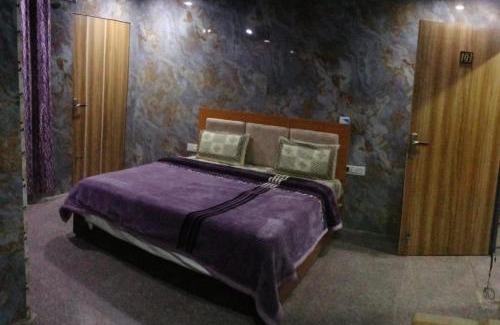 Kempty Range Hotel | Neilkanth resort - Dhanaulti