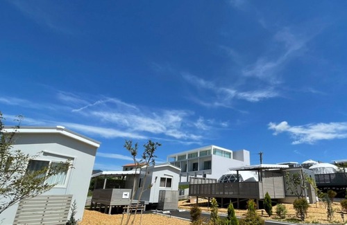 Fujikawaguchiko Haus | Nekoana Glamping Dome House / Minamitsuru-gun Yamanashi
