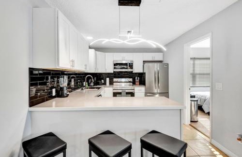 Trailer Estates Villa | Nested haven heated pool, spa, beach, golf 15 min