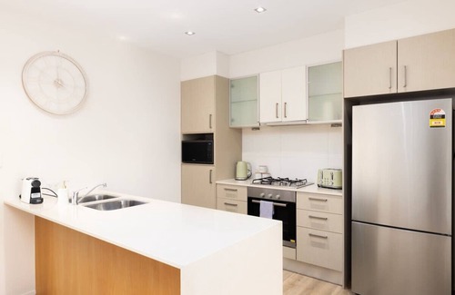 Morningside Haus | Netflix，Peaceful 3BR Morningside Gem: Cozy Retreat
