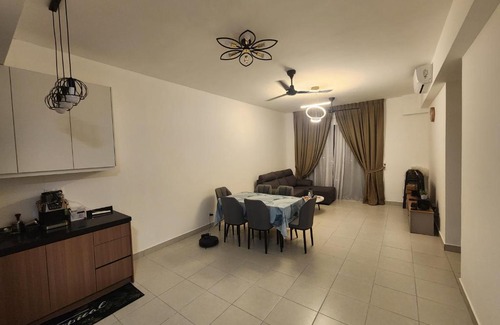 Cheras Wohnung | Netizen #MRT#Cheras#C180#3bedRooms#KLCC View#9PersonStay