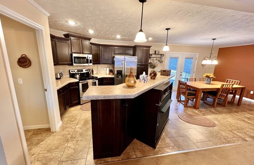 Floyd Sonstige | NetZero 3 Bedroom Farmhouse on Blue Ridge Parkway