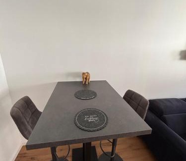 Stadtbezirk 3 Wohnung | NEU Design Loft nähe Medienhafen mit Balkon