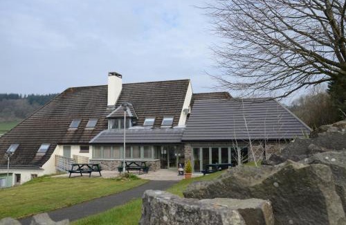Builth Wells Hotel | Neuadd Henllan Lodge
