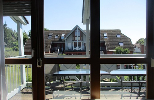 Neuensien Wohnung | "Neuensienchen auf Rügen" sonnige Ferienwohnung nahe Ostseebad Sellin Rügen