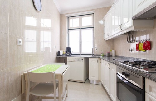 Sao Cristovao e Sao Lourenco Wohnung | NEU! 2bedroom apt im Herzen der Innenstadt von Lissabon, sonnigen 4. Stock mit Aufzug