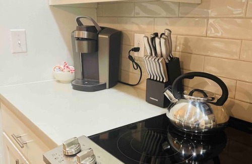 Highlands - Perkins Haus | NEW 3 BD/2.5BA Townhouse by LSU