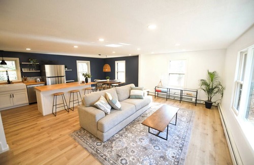 Westerly Haus | NEW! 5 STAR Coastal Farmhouse - 3BR in Westerly! Moments to Watch Hill