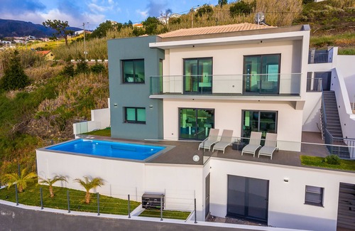 Calheta Haus | NEUES A & M House II Luxusferienhaus