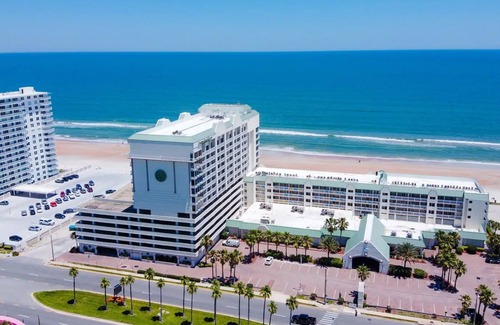 Ortona Park Wohnung | NEW Amazing Ocean Front Studio in Daytona Beach!