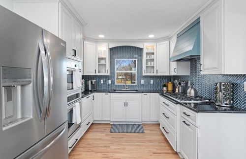 Independence Haus | New and Inviting in Independence