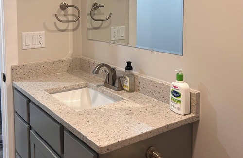 Bass Lake Wohnung | New and Spacious apartment at Bass Lake.