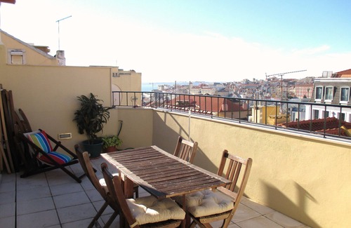 Baixa Wohnung | Neue Wohnung mit herrlichem Blick über den Tejo und Lissabon