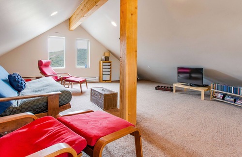 Brewster Kabine | Beautiful Mountain Views, Abundant Wildlife & Dark, Dark Skies