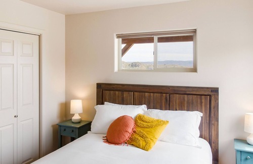 Brewster Kabine | Beautiful Mountain Views, Abundant Wildlife & Dark, Dark Skies
