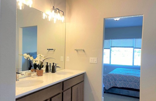 Stetson Hills Haus | New build 5 bed (4bedroom) & 3 bath - Peaceful