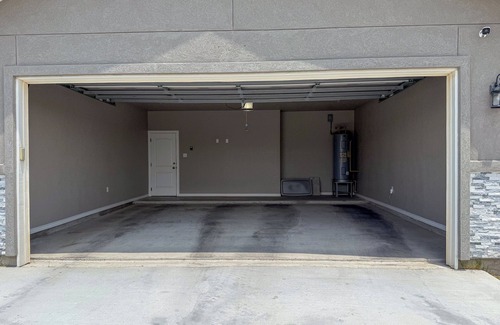 Amistad National Recreational Area Haus | NEW BUILD: Pool-Table, Ping-Ping, Arcade Machines, Office. A TOUCH OF COLOR.