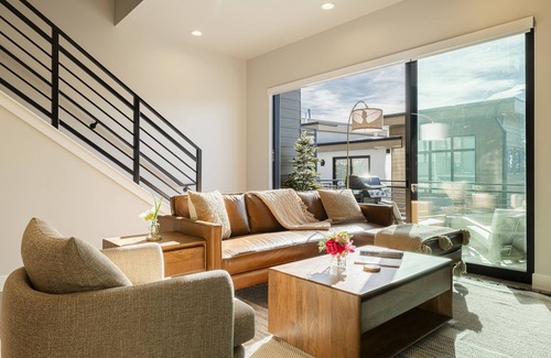 Hideout Haus | New Build with Lake and Ski Resort Views