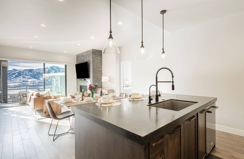 Hideout Haus | New Build with Lake and Ski Resort Views