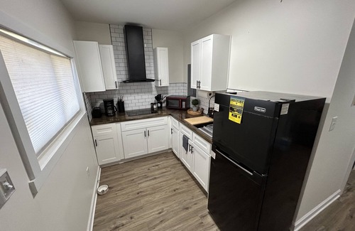 Lawrenceville Haus | New Charming Apartment !