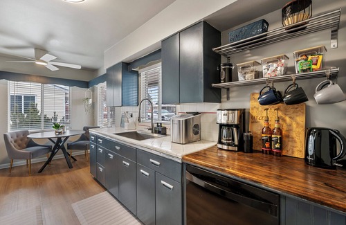 Midvale Haus | NEW! Charming Mountain View Home w/Huge Fenced Yard, King Beds & TV's, Fireplace