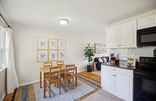 Buckroe Beach Haus | NEW! Comfy Coastal Getaway with Modern Comforts