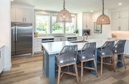 Sharps Haus | New Construction - 2022 - Luxury River House with beach