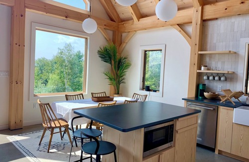 Bethel Skihütte | NEW Construction! Modern chalet with spectacular views near Sunday River!