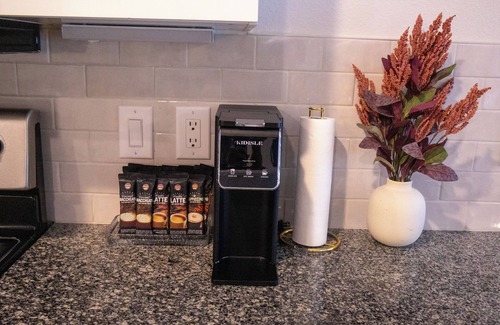 Astrodome Wohnung | New! Cozy 1BR Apt with Pool & Gym in Central Houston, 5 ⭐️ Superhost