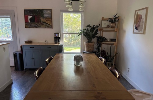 Columbus Haus | NEW Cozy Home Away From Home Centrally Located with Fenced Backyard