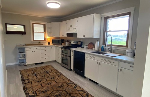 Crosby Haus | NEW! Crosby Oaks-Prime Location