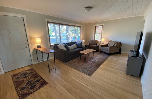 Crosby Haus | NEW! Crosby Oaks-Prime Location