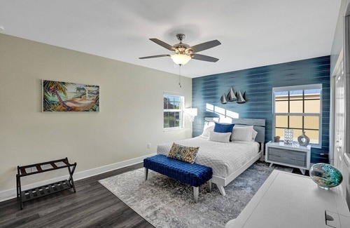 Delray Beach Haus | NEW Designer's Dream Delray Beach Oasis w/ Private Pool, Patio, close to Ave!