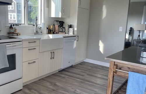 Green Harbor-Cedar Crest Haus | New England, Coastal Beachside