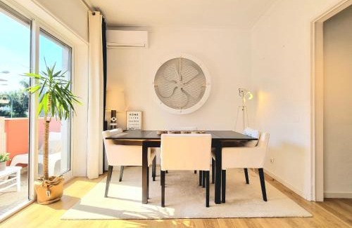 Linda-a-Velha Wohnung | NEW - Epic Design -AC, Balcony, Free Parking