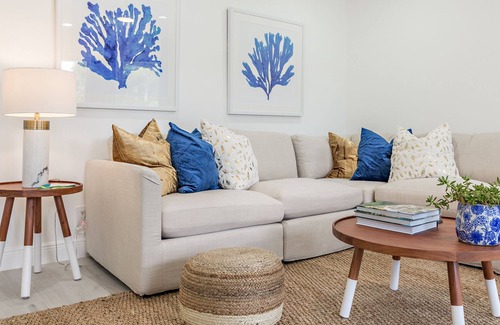 Parrot Cove Haus | New! Fairway Dream Oasis!