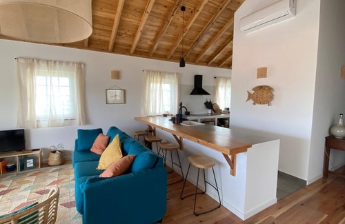 Lajes do Pico Haus | New Family Home with a View of São Jorge Island – Ribeirinha