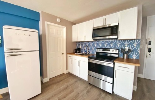 Bridgeport Heights Wohnung | NEW Fantastic Ocean Front Studio in Daytona Beach - Up to 6 Guests!