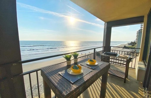Bridgeport Heights Wohnung | NEW Fantastic Ocean Front Studio in Daytona Beach - Up to 6 Guests!