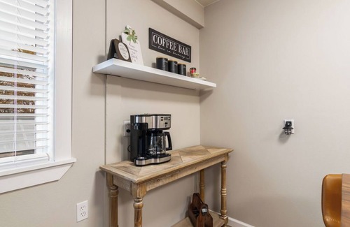 Walnut Shade Haus | New Farm Barn, near Branson, MO